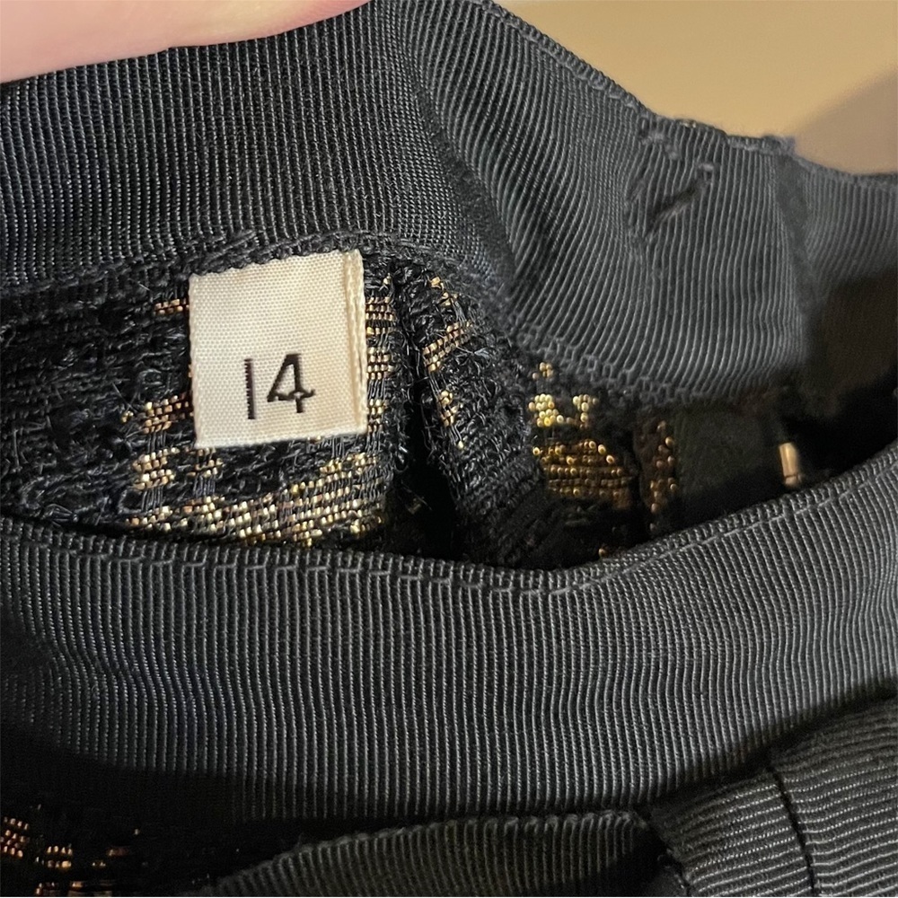 Sportcraft Inc. Black and Gold Skirt. - Picture 7 of 10